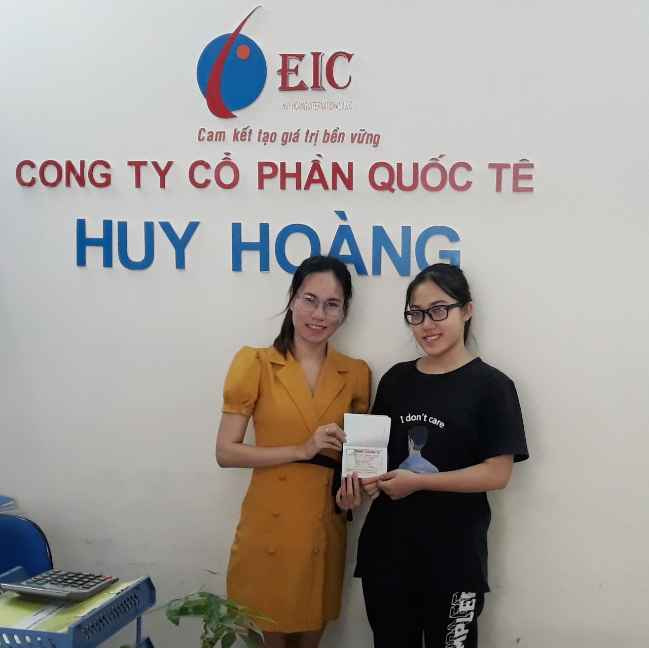 Trao visa du học Canada Nguyễn Thị Thuỳ Dương